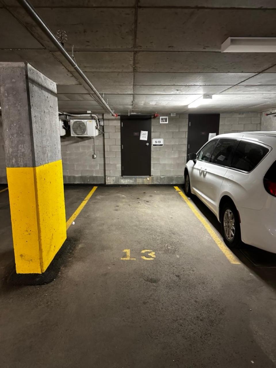 Initial / Cinema +Parking / Centre-Ville De Quebec Εξωτερικό φωτογραφία